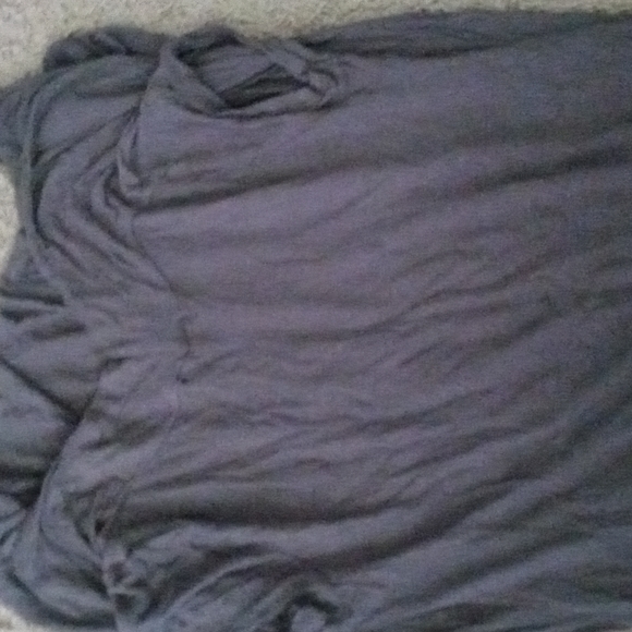 Top - Picture 2 of 3